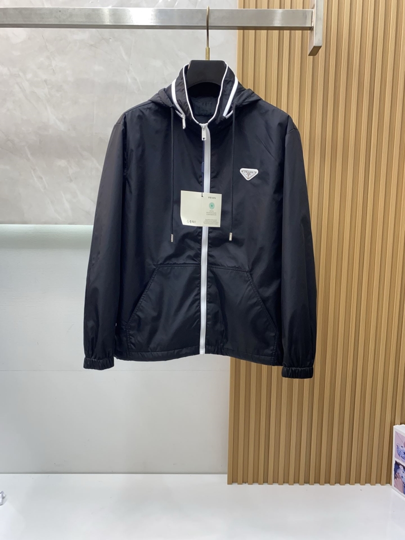 Pra*a outwear